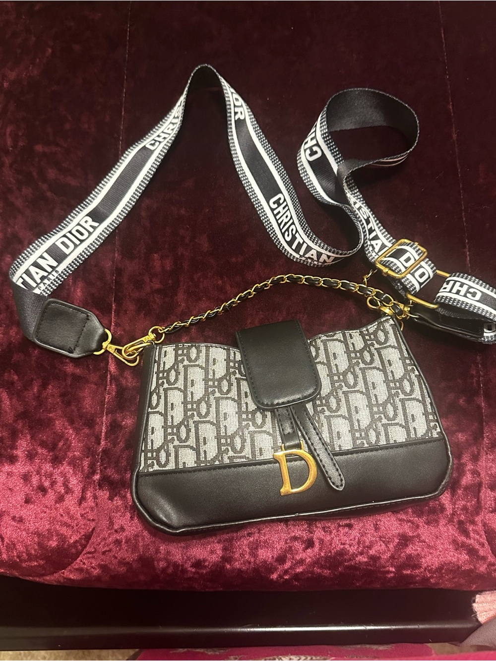 Designer Purses - Picture 3 of 8